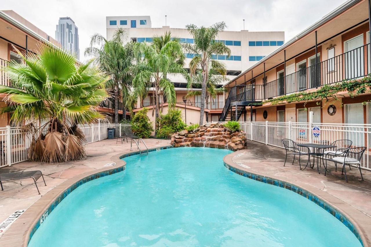 Oyo Hotel & Apartments Houston Galleria Dış mekan fotoğraf