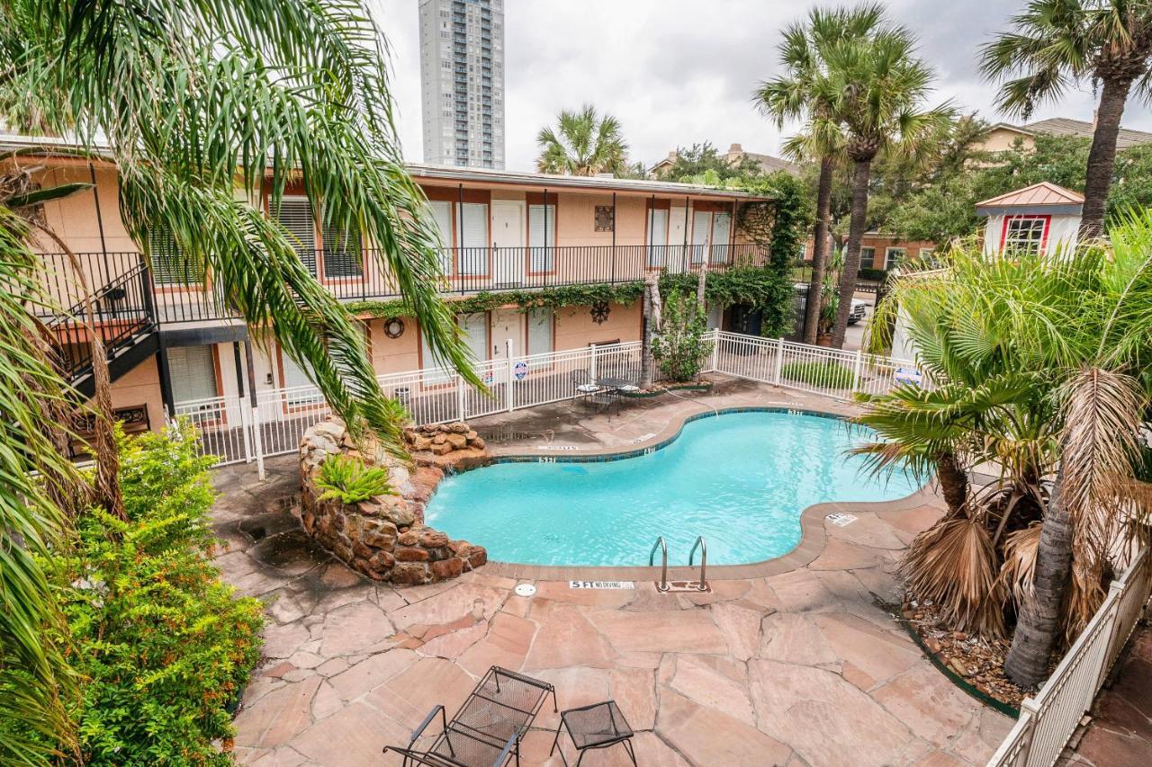 Oyo Hotel & Apartments Houston Galleria Dış mekan fotoğraf