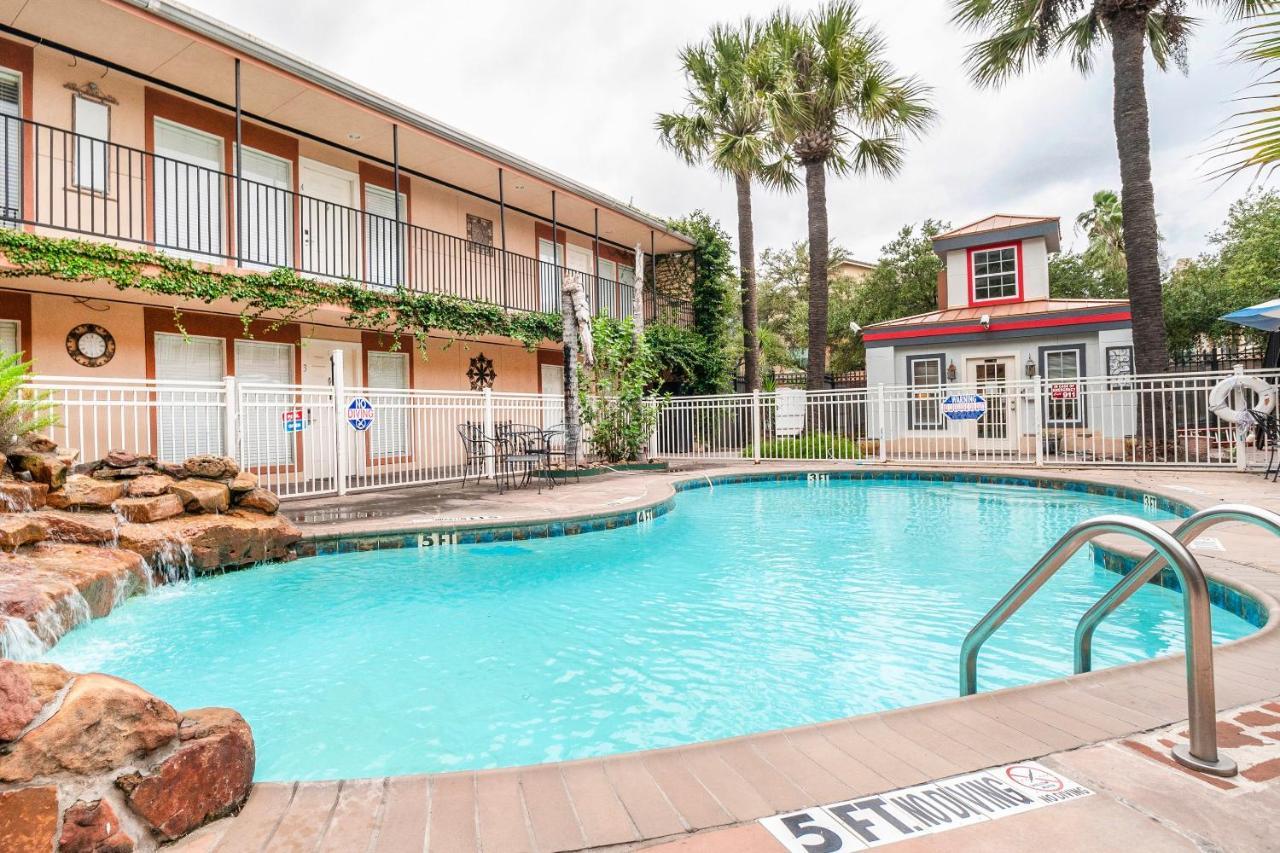 Oyo Hotel & Apartments Houston Galleria Dış mekan fotoğraf