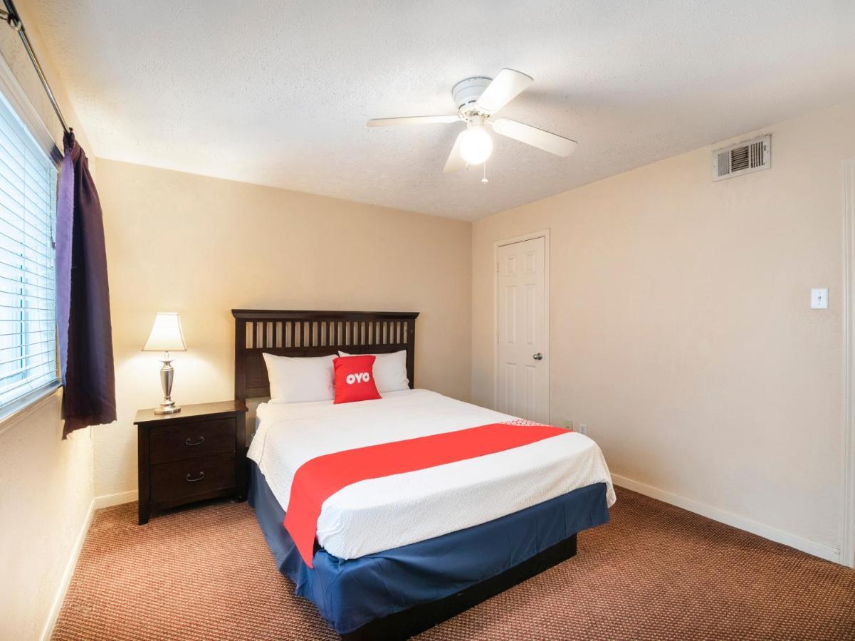 Oyo Hotel & Apartments Houston Galleria Dış mekan fotoğraf