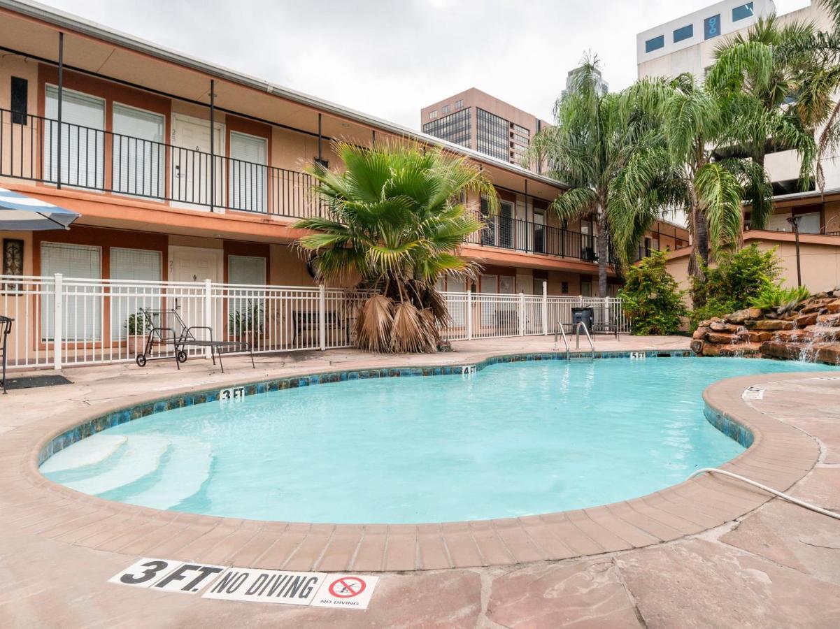 Oyo Hotel & Apartments Houston Galleria Dış mekan fotoğraf